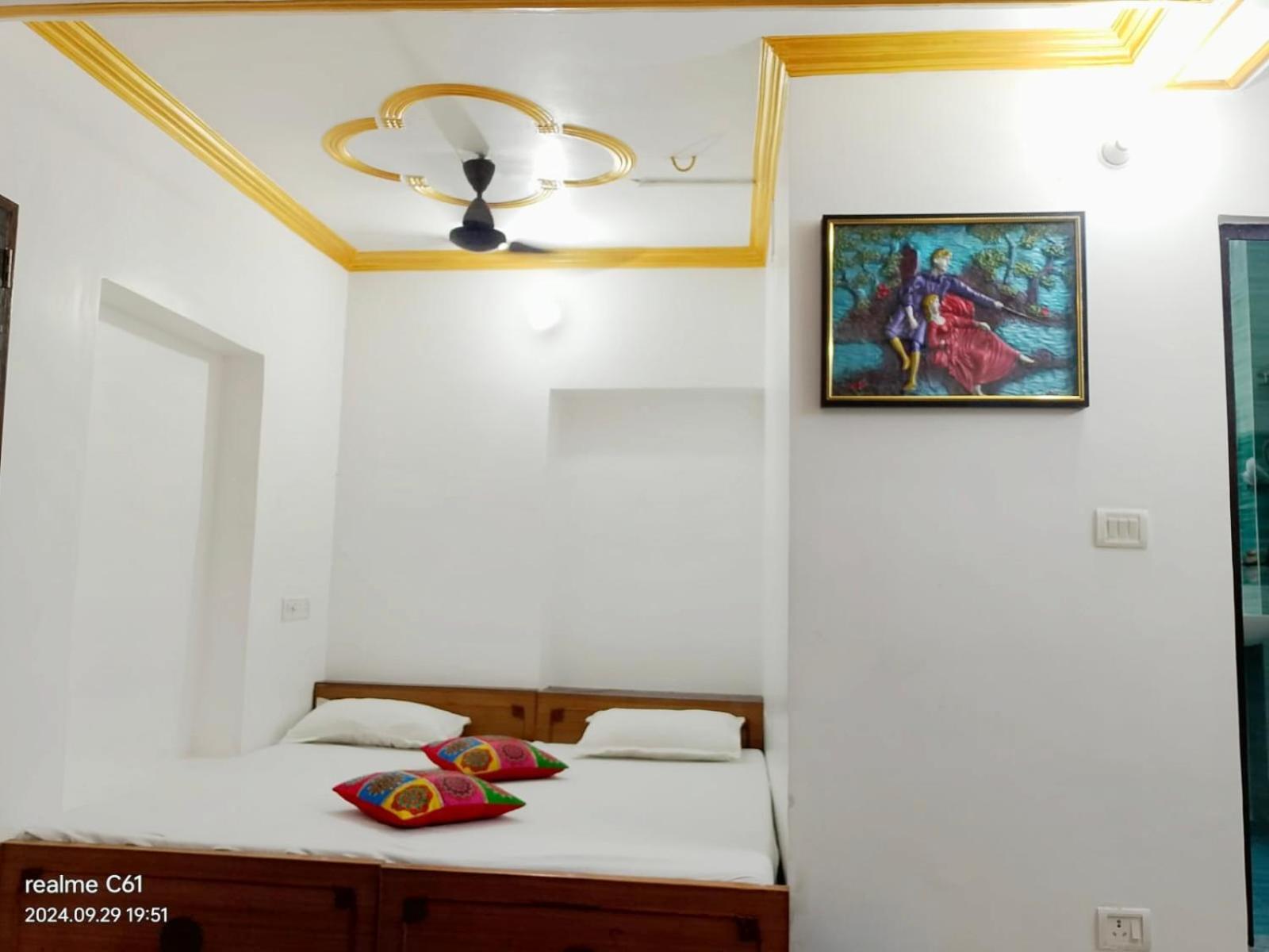 Ganga Paying Guest house Varanasi